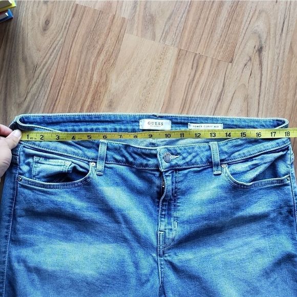 - Guess | Power Curvy Mid Jeans - size XXL - Picture 6 of 6